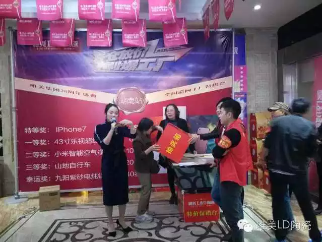 1481348451112394.png blob.png