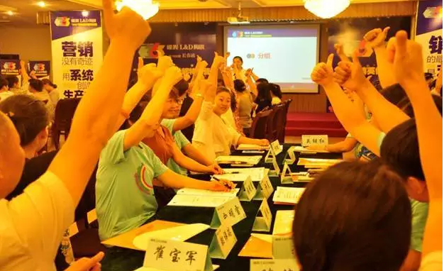 1481355106337799.png blob.png